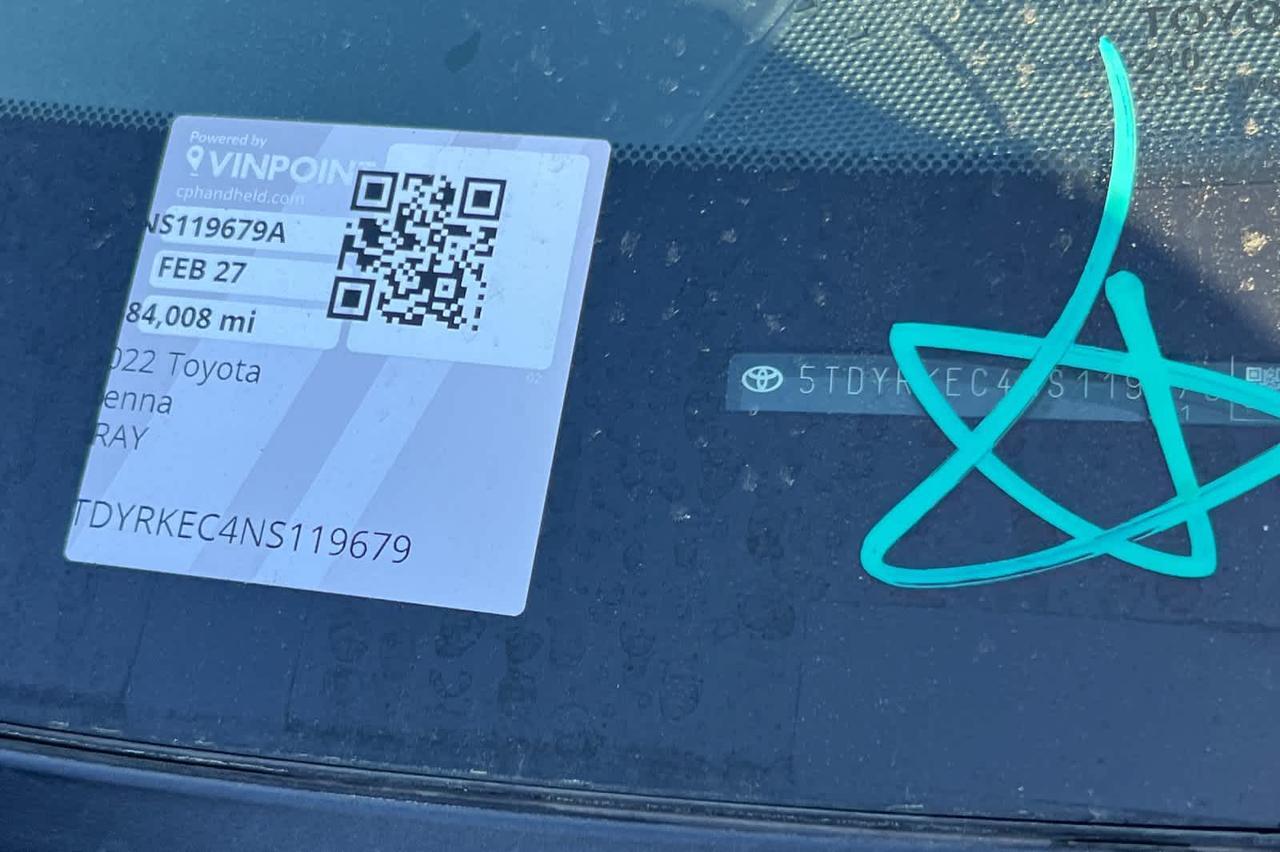 2022 Toyota Sienna XLE Roseville CA