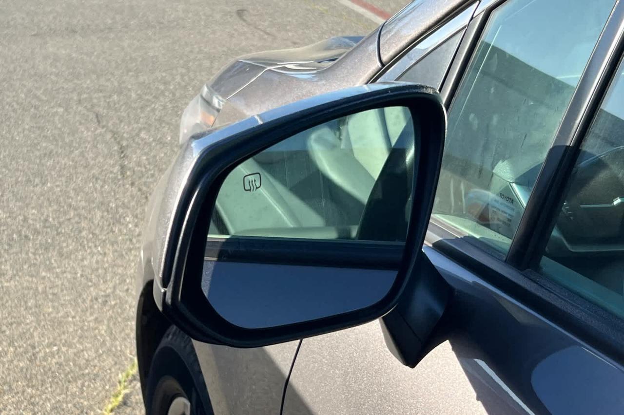 2022 Toyota Sienna XLE Roseville CA