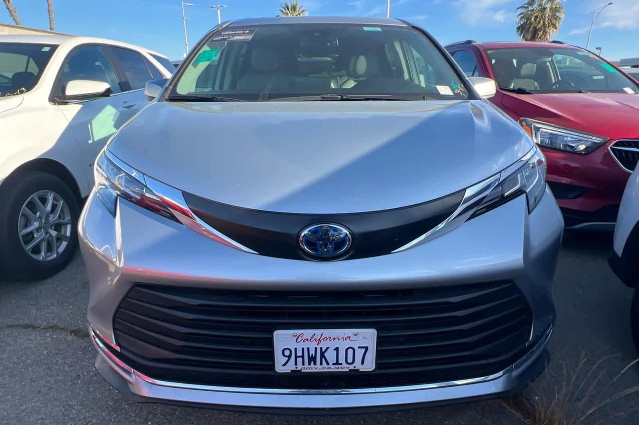 2022 Toyota Sienna XLE Roseville CA