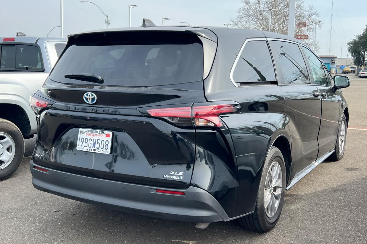 2022 Toyota Sienna XLE