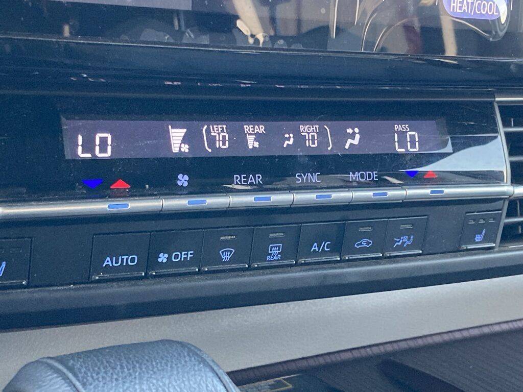 2022 Toyota Sienna XLE San Antonio TX