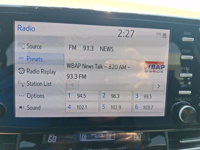 2022 Toyota Sienna XLE Woodland Edition Hurst TX
