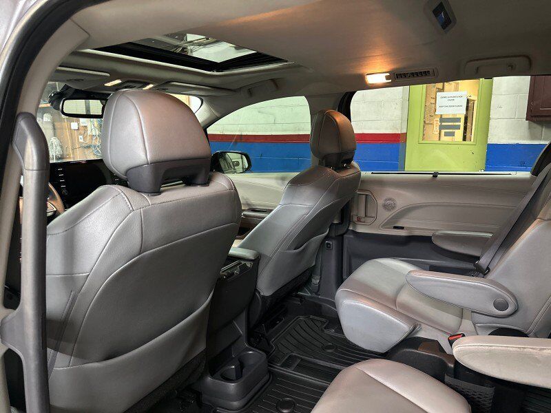 2022 Toyota Sienna XLE Worcester MA