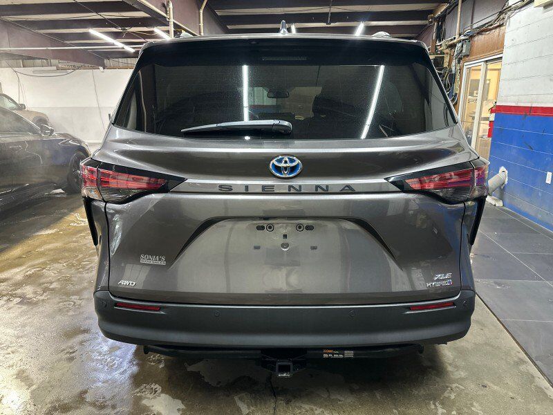 2022 Toyota Sienna XLE Worcester MA