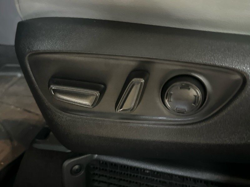 2022 Toyota Sienna XLE Worcester MA