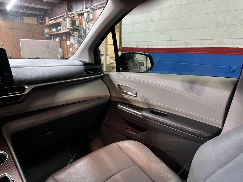 2022 Toyota Sienna XLE Worcester MA