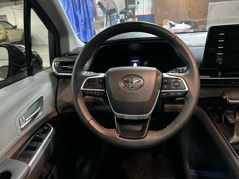 2022 Toyota Sienna XLE Worcester MA