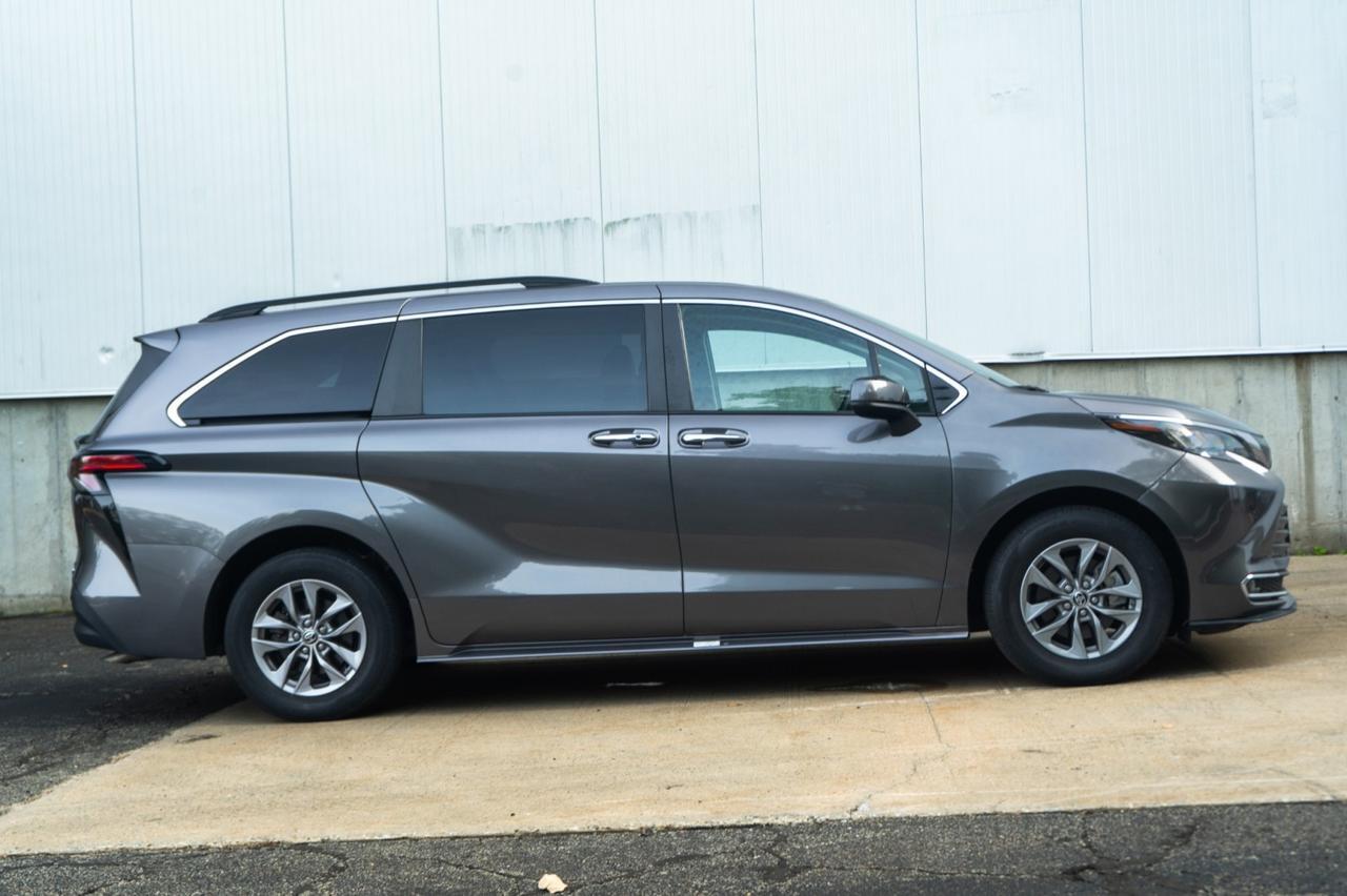 2022 Toyota Sienna XLE Yonkers NY