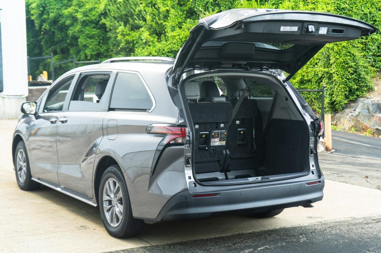 2022 Toyota Sienna XLE Yonkers NY