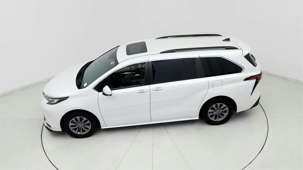 2022 Toyota Sienna XLE Laurel MD