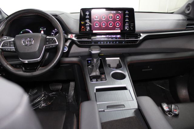 2022 Toyota Sienna XSE