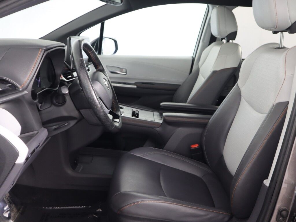 2022 Toyota Sienna XSE Maumee OH