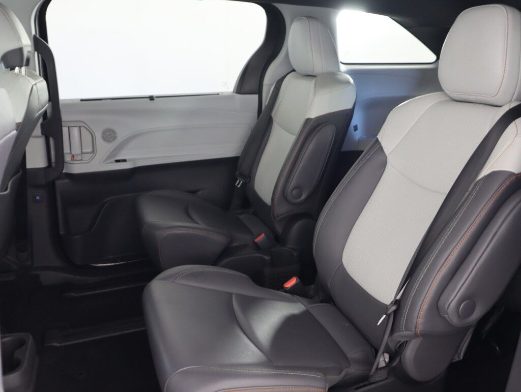 2022 Toyota Sienna XSE Maumee OH