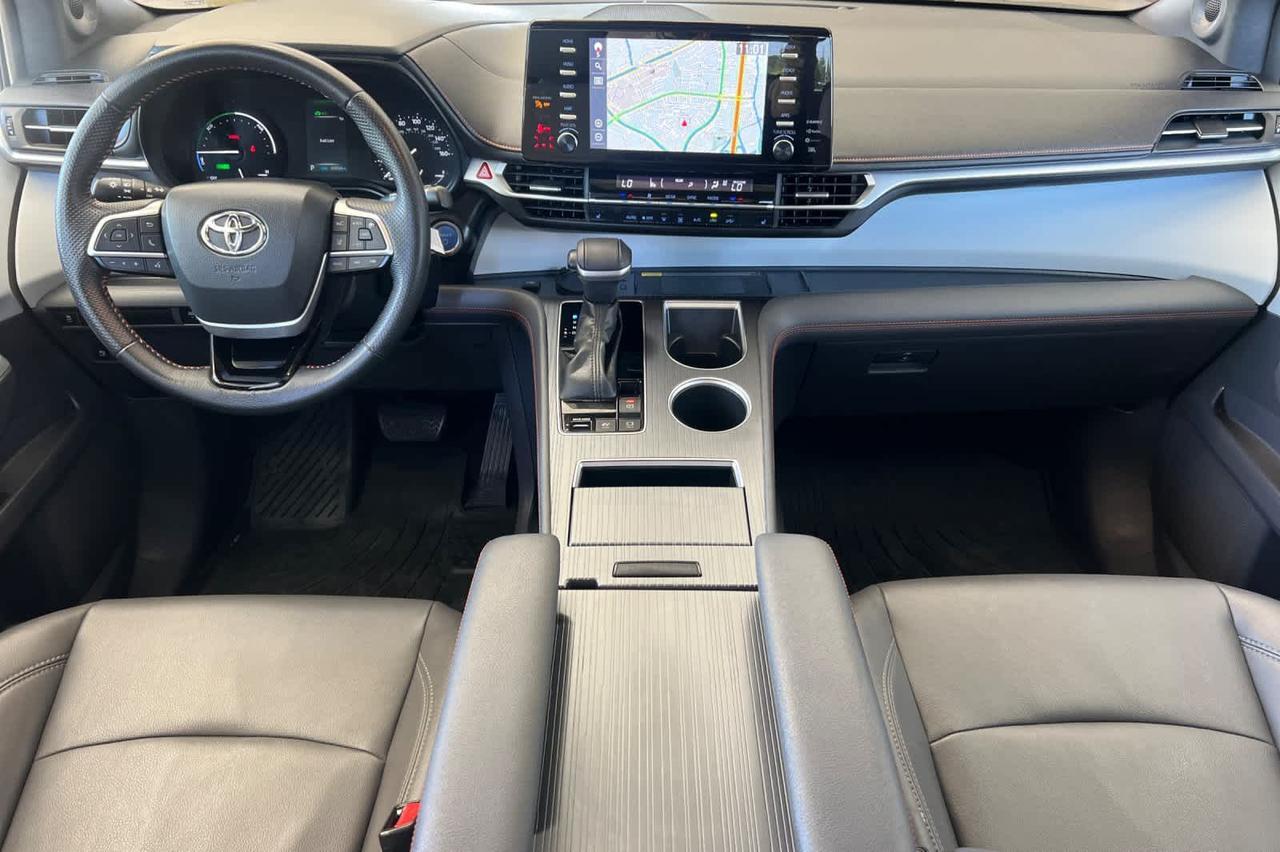 2022 Toyota Sienna XSE