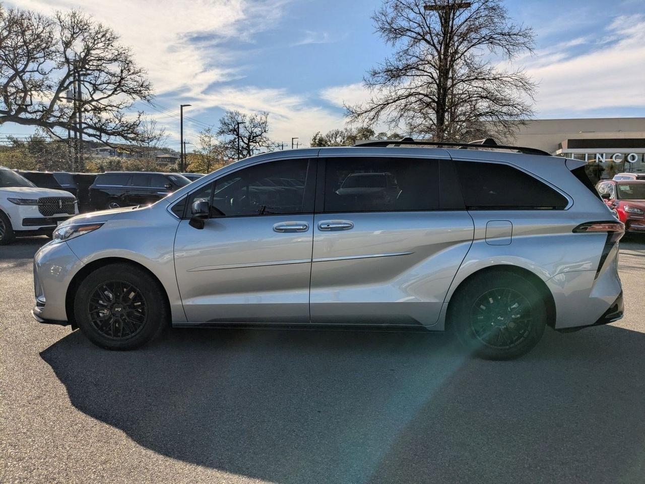 2022 Toyota Sienna XSE
