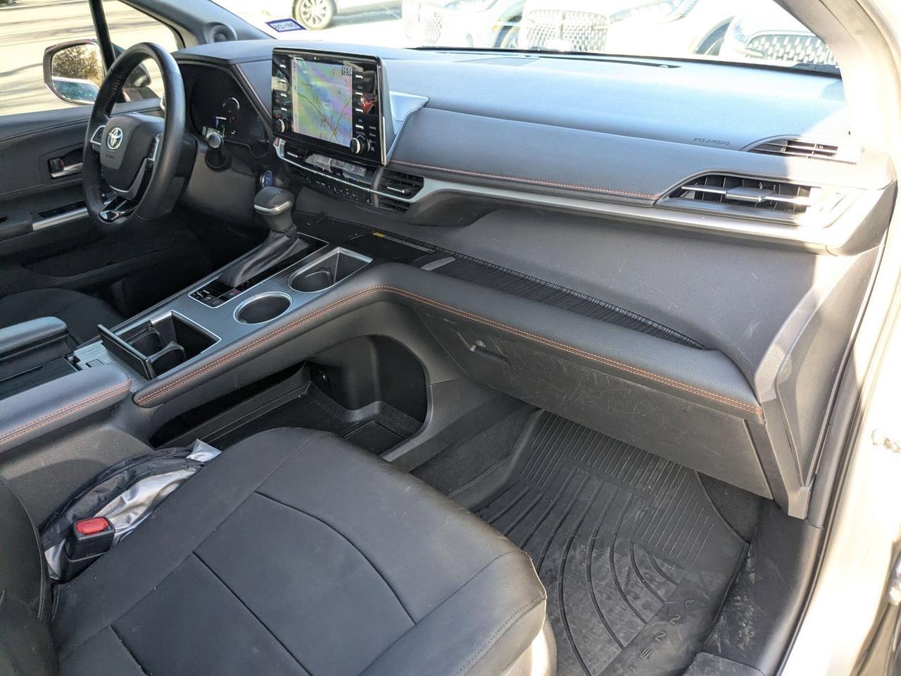 2022 Toyota Sienna XSE