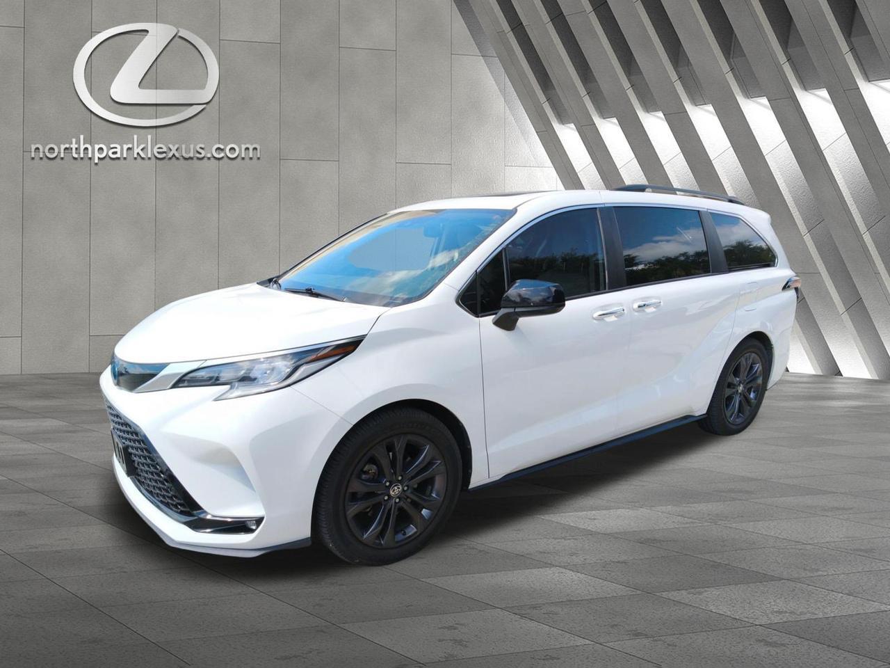 2022 Toyota Sienna XSE