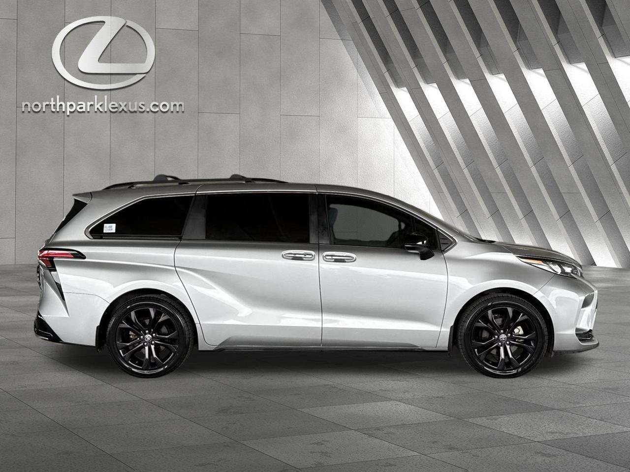 2022 Toyota Sienna XSE