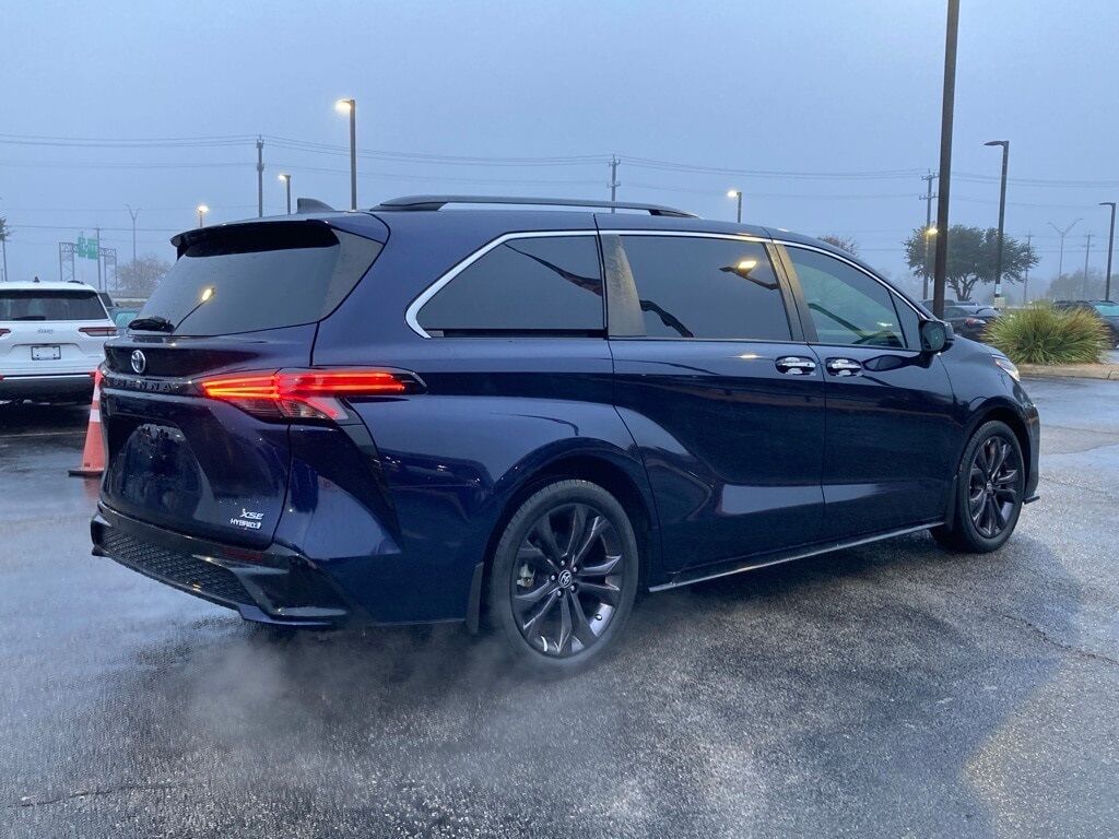 2022 Toyota Sienna XSE San Antonio TX