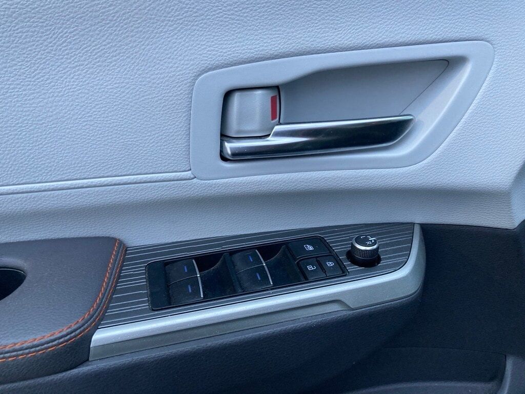 2022 Toyota Sienna XSE San Antonio TX