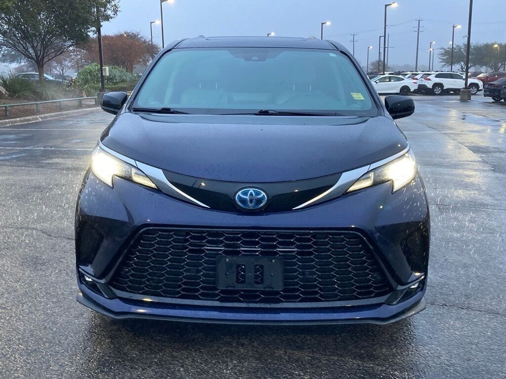 2022 Toyota Sienna XSE