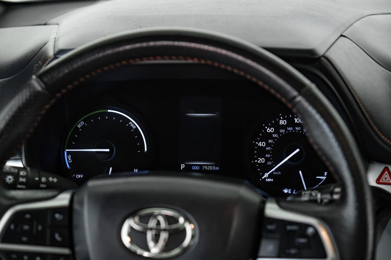 2022 Toyota Sienna XSE TOYOTA SAFETY SENSE BLIND SPOT LANE DEPARTURE PRE COLLISION Carrollton TX