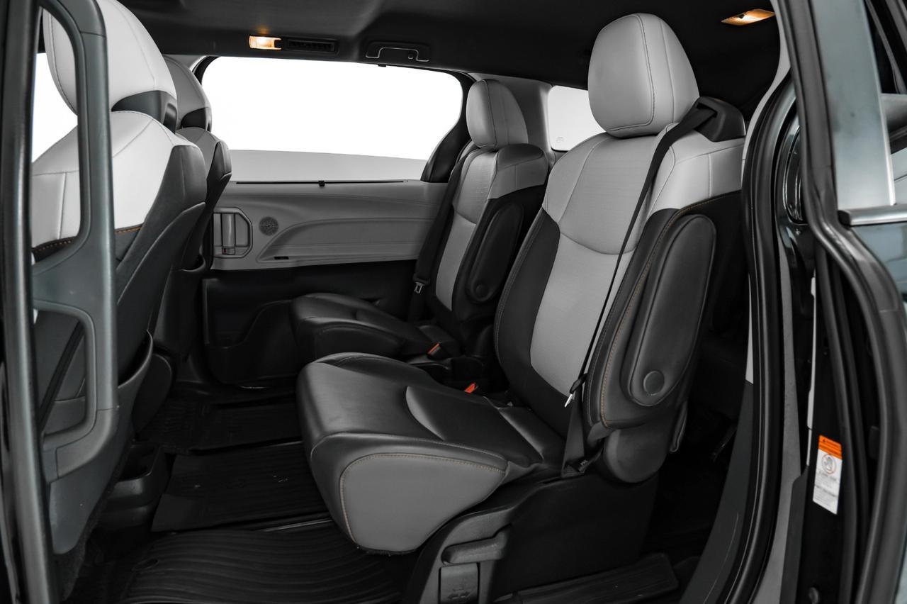 2022 Toyota Sienna XSE TOYOTA SAFETY SENSE BLIND SPOT LANE DEPARTURE PRE COLLISION Carrollton TX