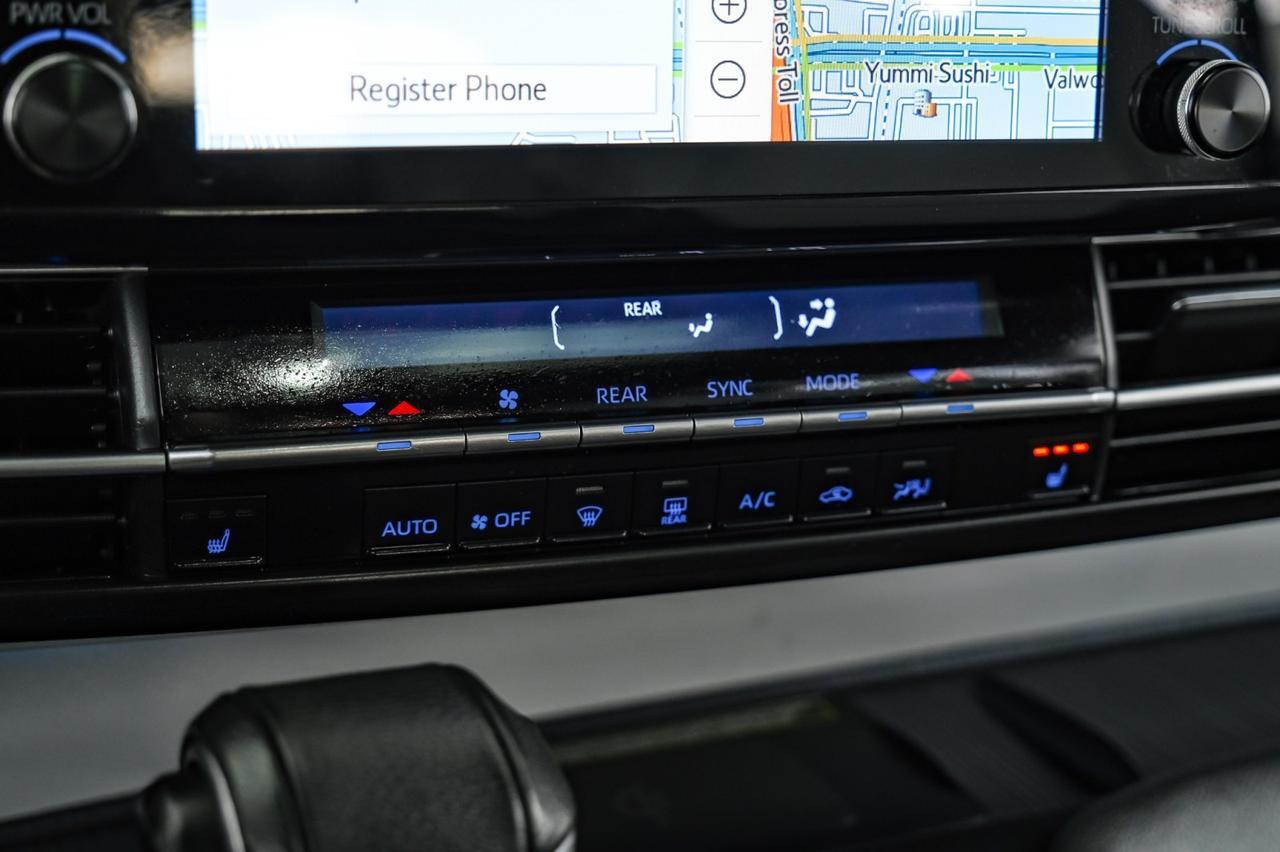 2022 Toyota Sienna XSE TOYOTA SAFETY SENSE BLIND SPOT LANE DEPARTURE PRE COLLISION Carrollton TX