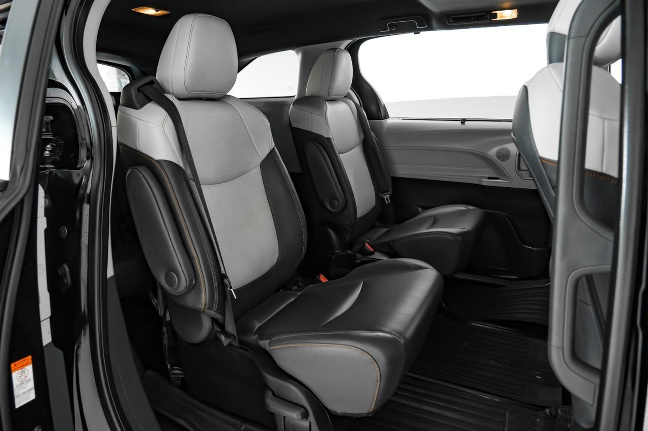 2022 Toyota Sienna XSE TOYOTA SAFETY SENSE BLIND SPOT LANE DEPARTURE PRE COLLISION Carrollton TX