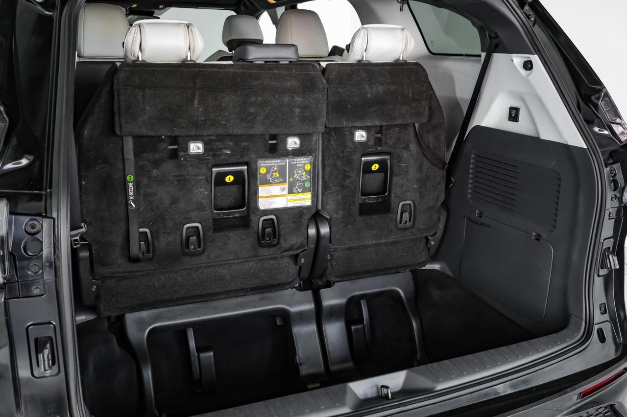 2022 Toyota Sienna XSE TOYOTA SAFETY SENSE BLIND SPOT LANE DEPARTURE PRE COLLISION Carrollton TX