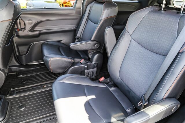 2022 Toyota Sienna XSE Tacoma WA