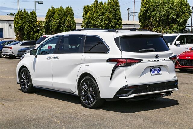 2022 Toyota Sienna XSE Tacoma WA