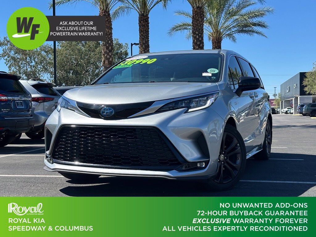 2022 Toyota Sienna XSE