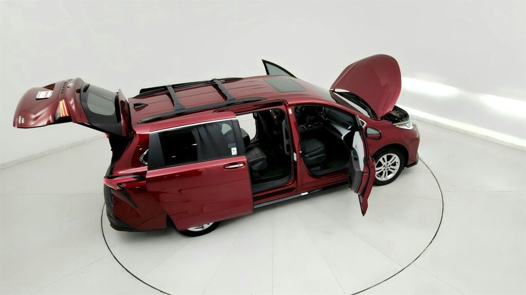 2022 Toyota Sienna XSE Laurel MD