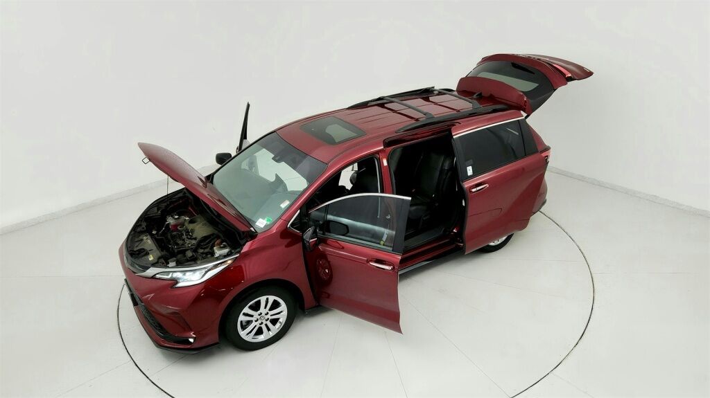 2022 Toyota Sienna XSE Laurel MD
