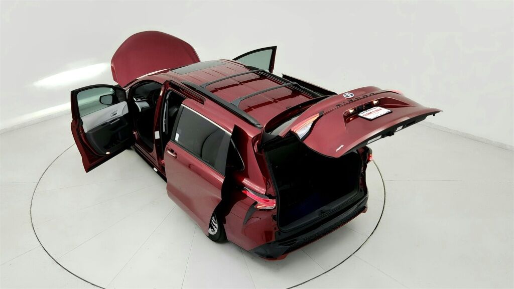 2022 Toyota Sienna XSE Laurel MD