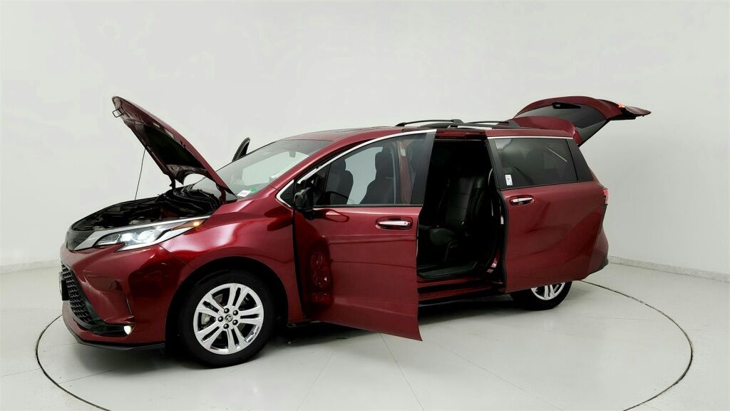 2022 Toyota Sienna XSE Laurel MD