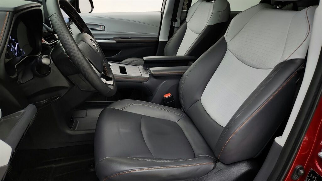 2022 Toyota Sienna XSE Laurel MD