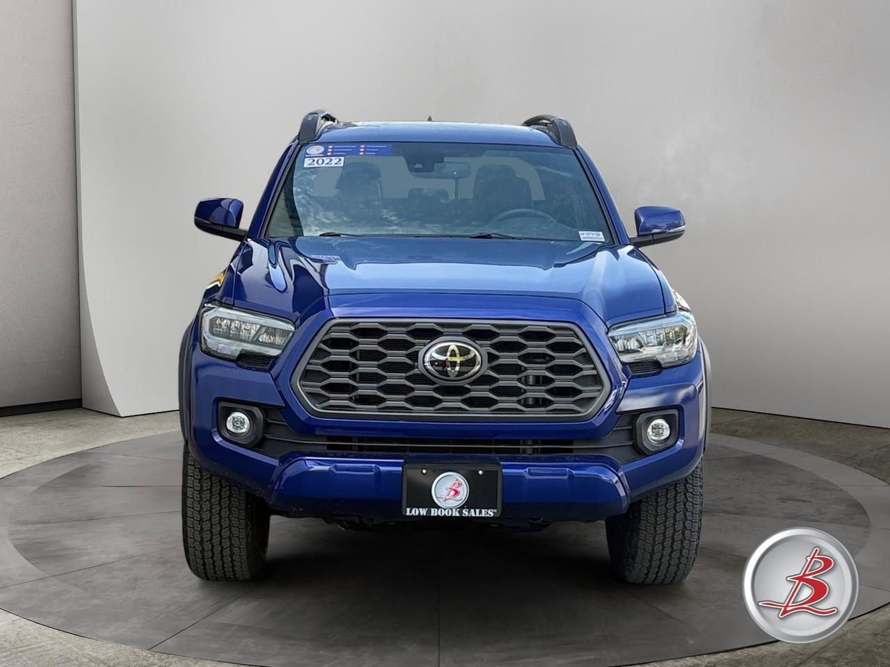 2022 Toyota TACOMA 4WD TRD Off Road