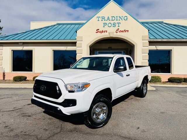 2022 Toyota Tacoma 2WD SR