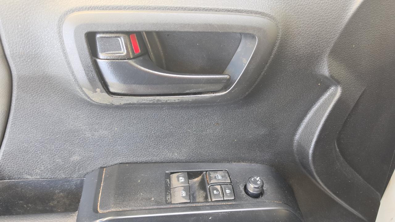 2022 Toyota Tacoma 2WD SR
