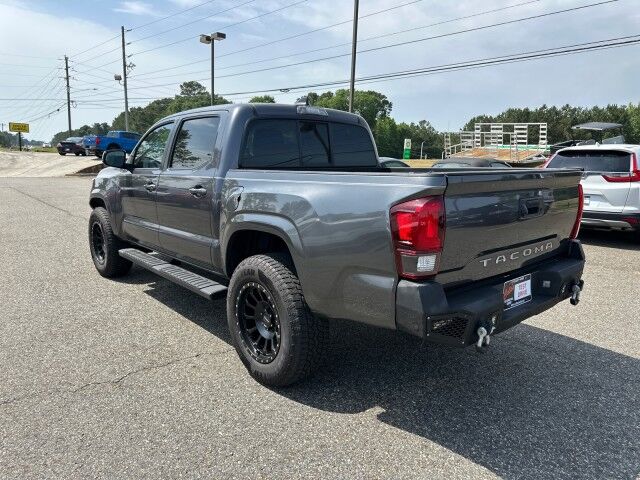 2022 Toyota Tacoma 2WD SR5