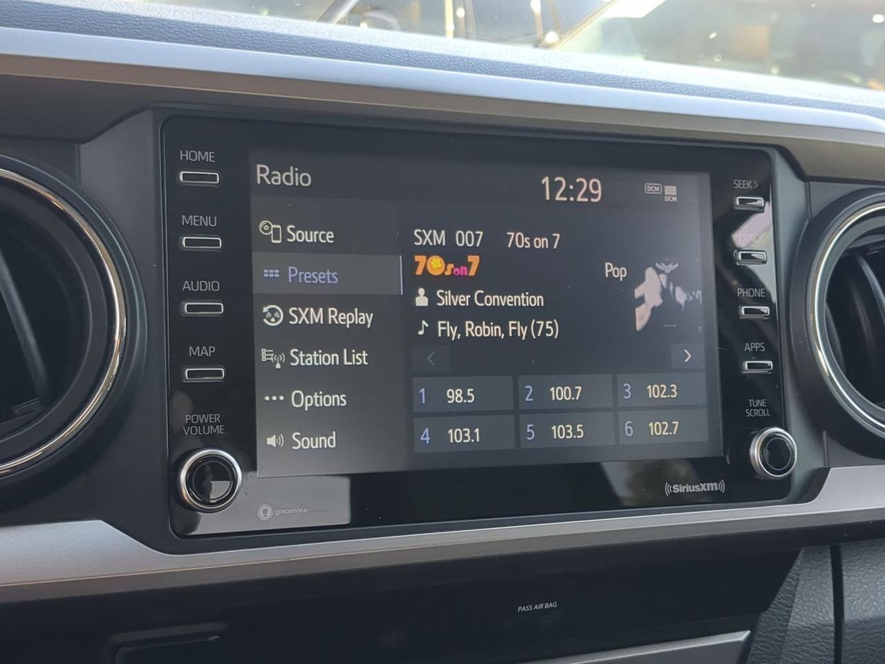 2022 Toyota Tacoma 2WD SR5