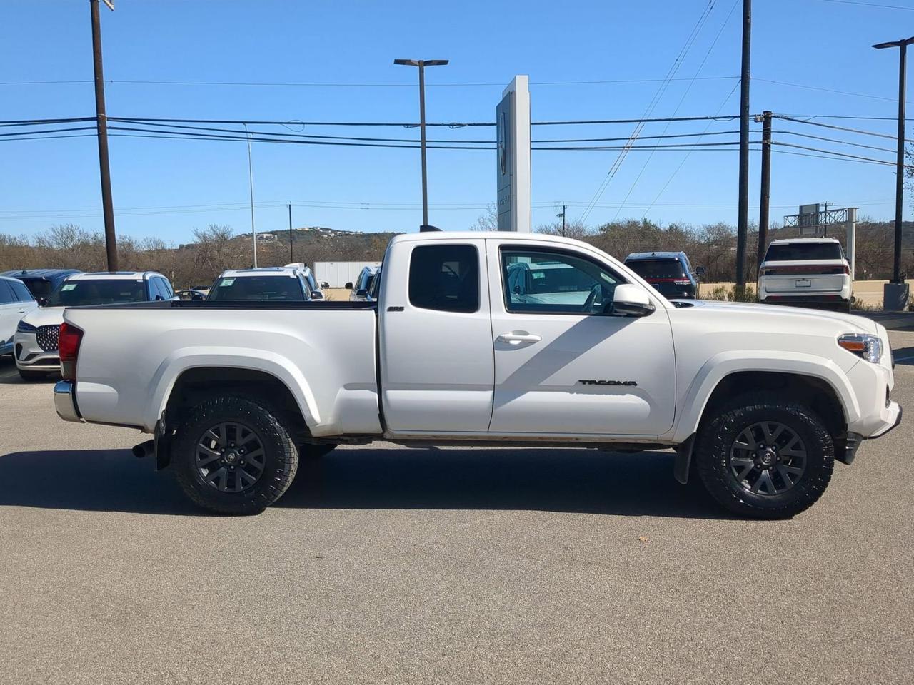 2022 Toyota Tacoma 2WD SR5