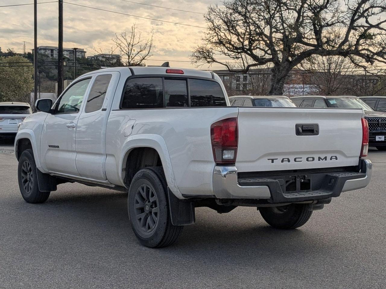 2022 Toyota Tacoma 2WD SR5