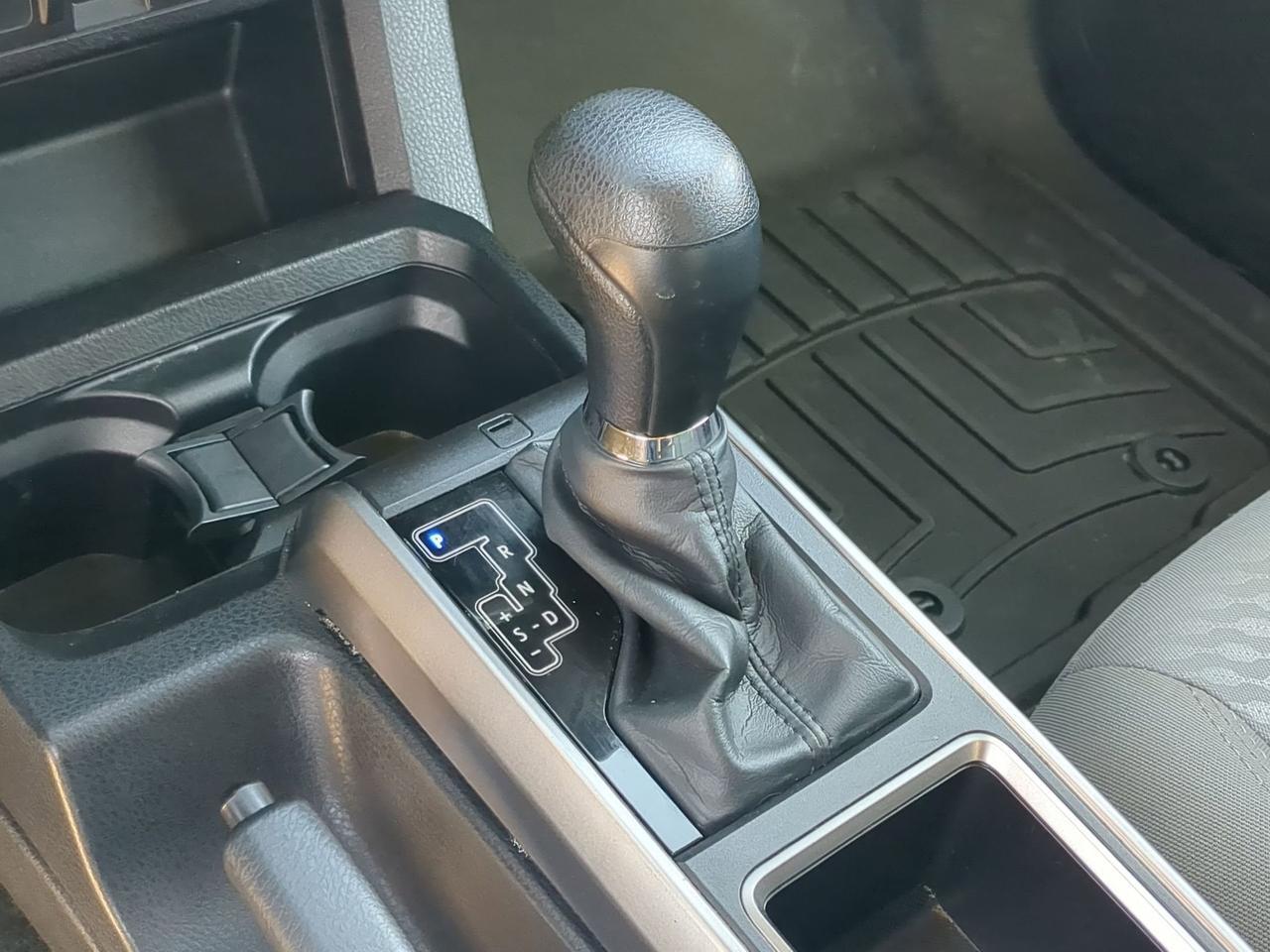 2022 Toyota Tacoma 2WD SR5