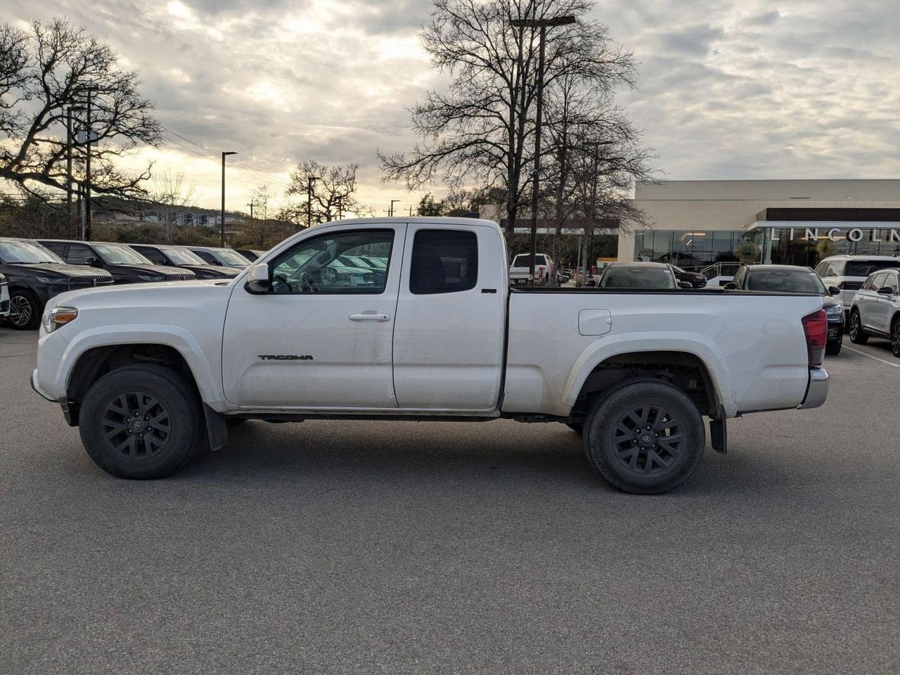 2022 Toyota Tacoma 2WD SR5