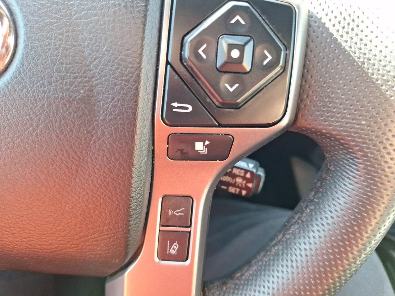 2022 Toyota Tacoma 4WD Limited Hurst TX