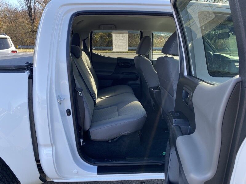 2022 Toyota Tacoma 4WD SR Bristol  PA