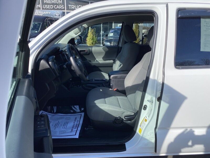 2022 Toyota Tacoma 4WD SR Bristol  PA